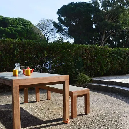 Appartement Ca270-410 2 Pieces Personnes Au Rez De Jardin A