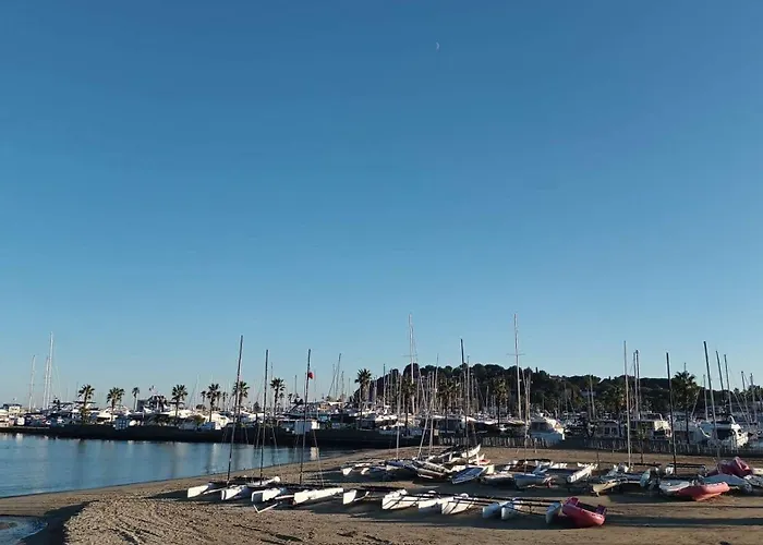 Appartement Ca270-410 2 Pieces Personnes Au Rez De Jardin A Cavalaire-sur-Mer